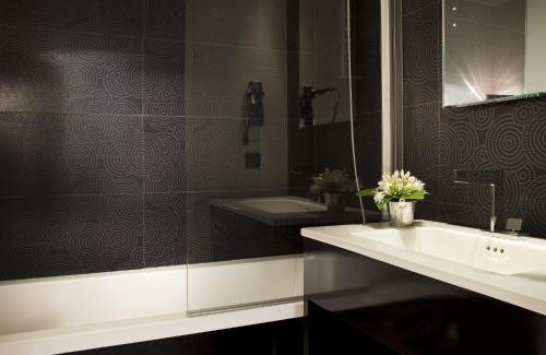 Saint-Gervais Hotel | Hôtel Caron le Marais