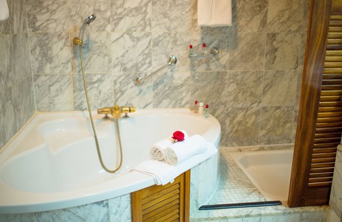 Antananarivo Avaradrano Hotel | Hôtel Colbert Spa & Casino