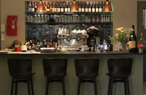 Solutre-Pouilly Hotel | Hôtel Courtille de Solutré