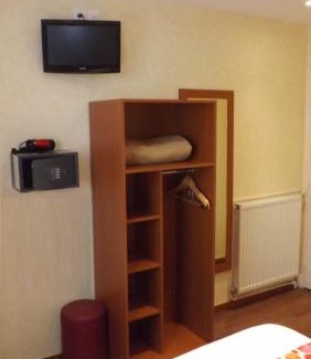 13th Arrondissement Hotel | Hôtel de la Place des Alpes