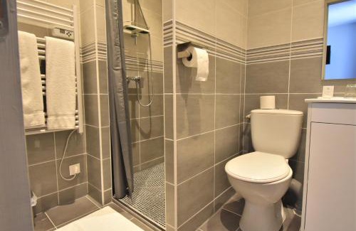 Auxerre Hotel | Hôtel des 2 Gares