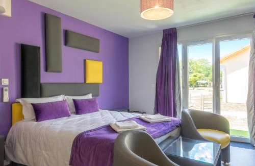 Ternand Casa | Hôtel Domaine des Pierres Dorées