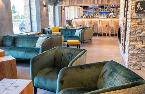 Xonrupt-Longemer Hotel | Hôtel Interlaken Lounge Bar & Spa