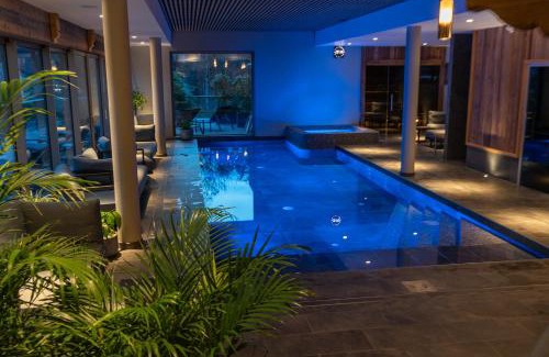 Xonrupt-Longemer Hotel | Hôtel Interlaken Lounge Bar & Spa