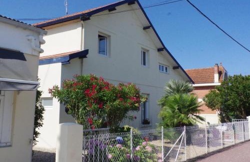 Soulac-sur-Mer Hotel | Hôtel L'Arbousier