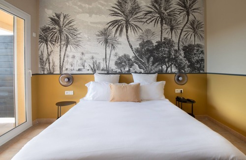 Pernes-les-Fontaines Hotel | Hôtel la Perna