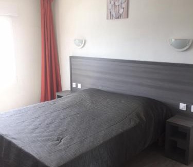 Soulac-sur-Mer Hotel | Hôtel Le Neptune