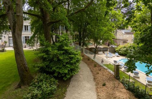 Auxerre Hotel | Hôtel Les Maréchaux