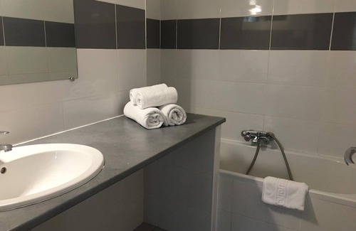 Estanove Hotel | Hôtel Les Myrtes