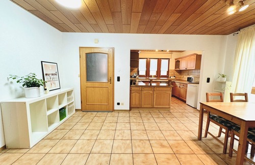 Sindelfingen Apartamento | H&H Home-Quite and cozy apartment near Daimler & IKEA