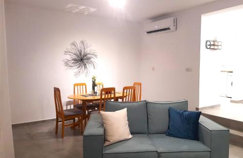 Universal Casa | H&O Elegant Maisonette in Paradise Garden