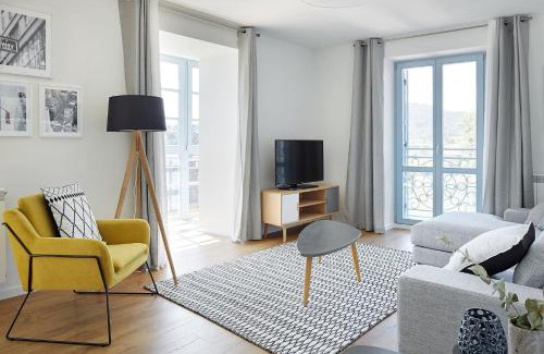 Hondarribia Historic Center Apartamento | H SUITE3A by Smiling Rentals
