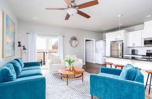 Central Oklahoma City Condominio | H1/H3/H5 Spacious & Urban Modern Condo - 3 units!