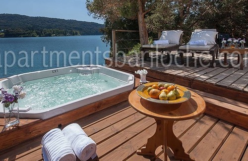 San Carlos de Bariloche Casa | H13 - AMAZING CHALET PRIVADO DE 5 DORMITORIOS PLAYA Y JACUZZI