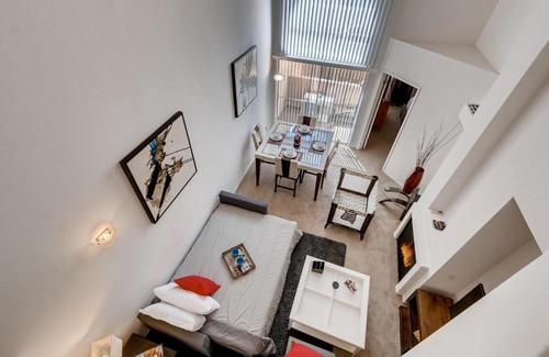 Downtown San Diego Apartamento | H2 -NEW Gorgeous Downtown San Diego 1 Bedroom + Upstairs Bedroom Loft!