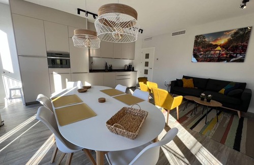 San Felipe Neri Apartamento | H2M Alta Piscina, Paddle & Parking