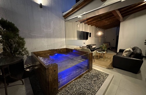 Alejandria Villa | Villa de lujo, 16 huéspedes + jacuzzi en El poblado