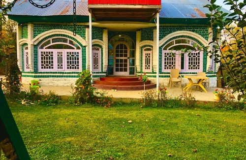 Srinagar Casa | Habib Guest House