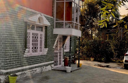 Srinagar Casa | Habib Guest House