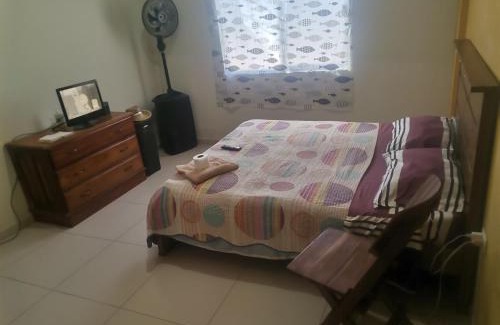 Santa Cruz Apartamento | Habitación con baño privado mas servicio de taxi aeropuerto