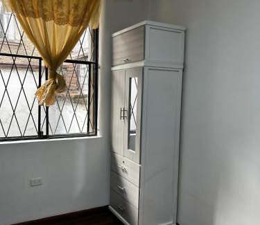 San Juan Casa | Habitación cómoda en Quito