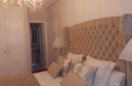 Ametzola Casa | Habitación con baño privado en Bilbao