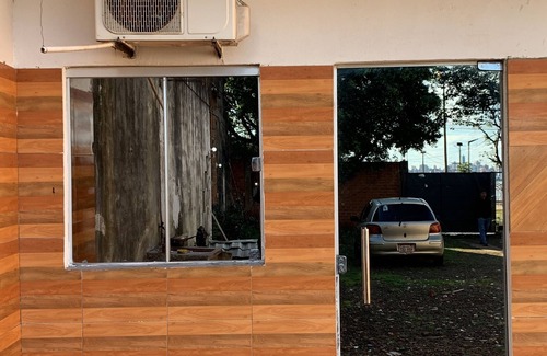 Encarnacion Apartamento | Habitación en alquiler en el centro de encarnación con baño privado. Wifi aire