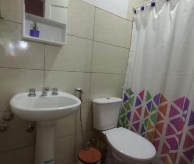 Mendoza City Center Casa | Habitación en Ciudad con baño privado en suite y cochera