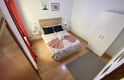 Carabanchel Casa | Habitación interior en Madrid