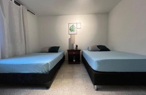 La Castellana Otro | Habitación Laureles la castellana