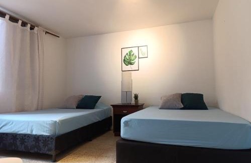 La Castellana Otro | Habitación Laureles la castellana