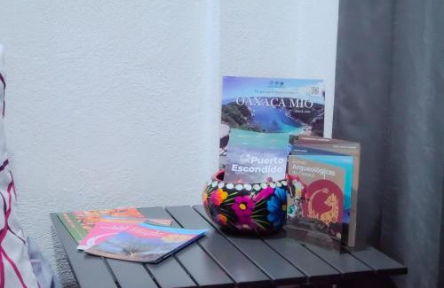 Oaxaca Casa | Habitación nueva y cálida con serenidad en la terraza GARCÍA LÓPEZ