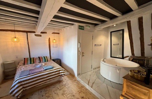 Old Town Cama Y Desayuno | Habitación Oro by Gloove
