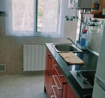 Cabezon de la Sal Casa | Habitación pensión Tolima - baño compartido