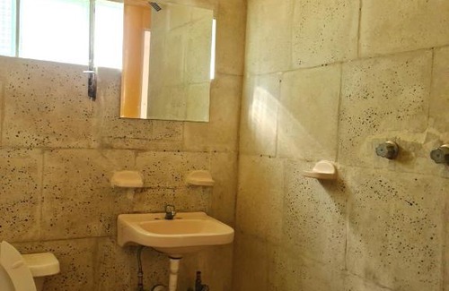 Atlixco Casa | Habitación privada en departamento céntrico (rojo)