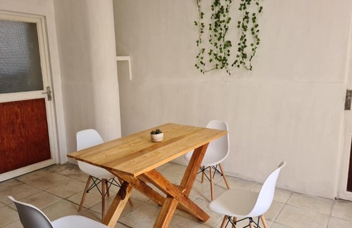 Atlixco Casa | Habitación privada en departamento céntrico (rojo)
