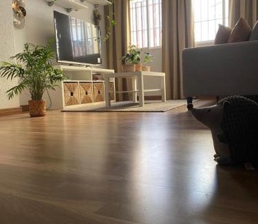 Poligono Norte Casa | habitacion acogedora con limpieza incluida- buena conexion