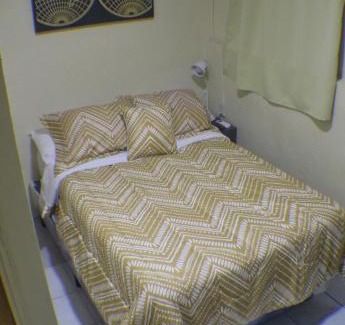 San Salvador Casa | Habitacion con Aire acondicionado y baño privado