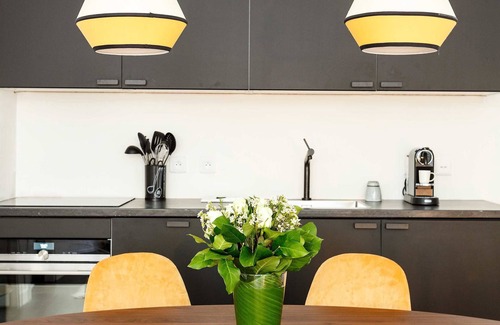 Faubourg-du-Roule Apartamento | Habitat Parisien- 2 BR/2BA - AC- Champs Elysees II