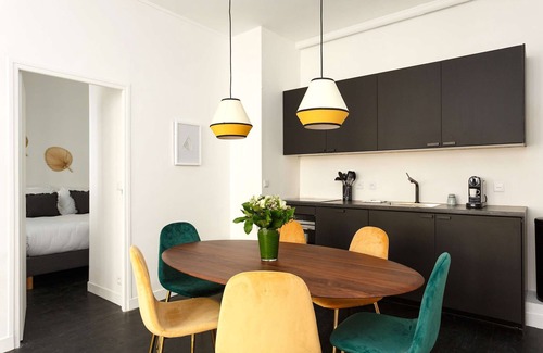 Faubourg-du-Roule Apartamento | Habitat Parisien- 2 BR/2BA - AC- Champs Elysees II