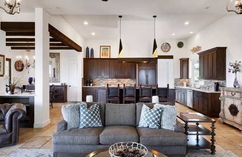 Forest Crest Casa | Hacienda - A Birdy Vacation Rental