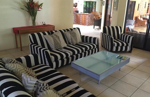 Cooya Beach Casa | Hacienda Cooya Beach