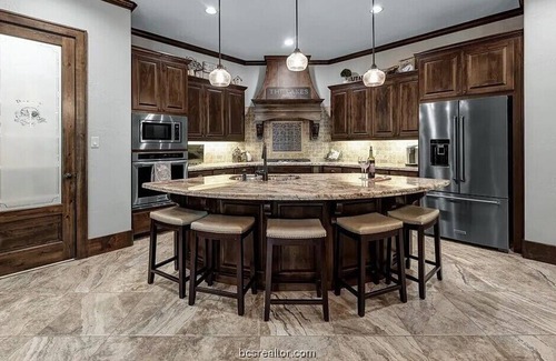 Wellborn Casa | Hacienda del "L"- Private-Perfect for Game Wknds!