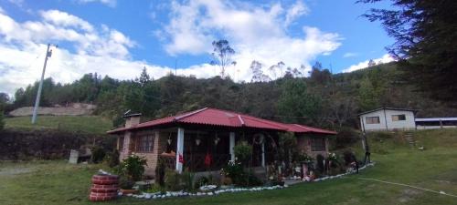 Nabon Casa | Hacienda El Atardecer, vía a Loja