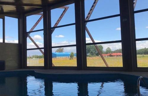 Yerbas Buenas Casa | Hacienda en parral con piscinas, Jacuzzi y Más