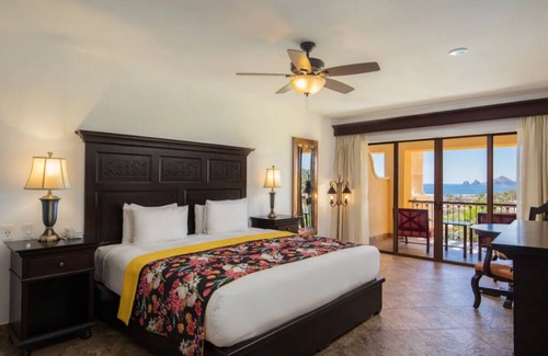 Los Cabos Complejo | Hacienda Encantada Resort & Residences