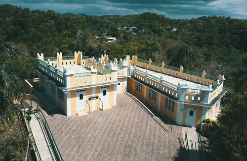 Caimital Bajo Casa | Hacienda Los Castillos Melendez, Historical Castles