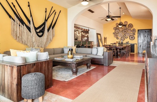Puerto Aventuras Villa | Hacienda Mágica | 5-14 Suites | PA