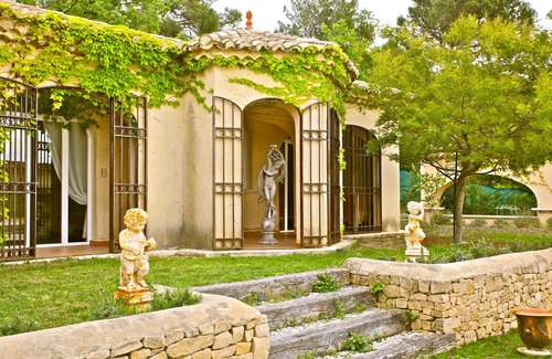 Mondragon Villa | Hacienda provenzal - piscina climatizada interior y exterior, sauna, jacuzzi