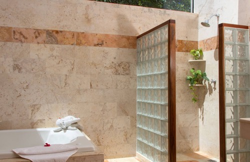 Uxmal Complejo | Hacienda Uxmal Plantation & Museum